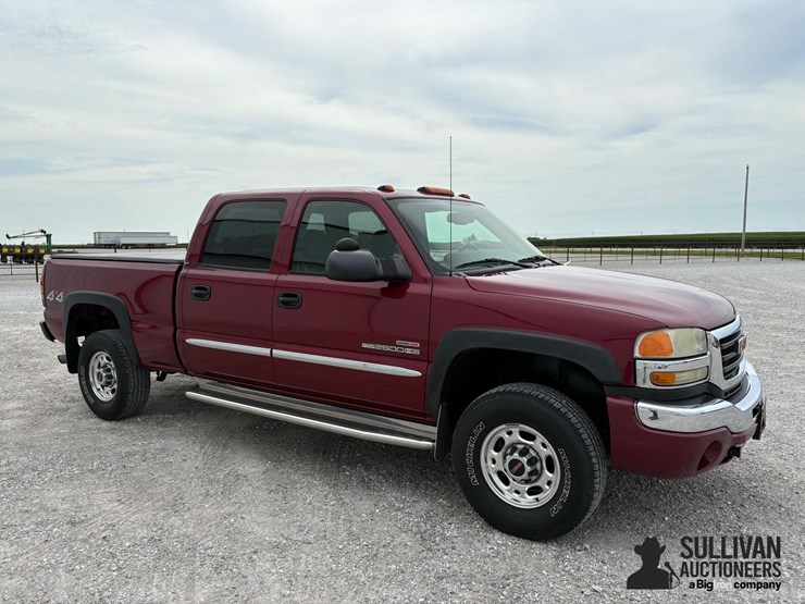 2004-gmc-sierra-2500hd-image-3
