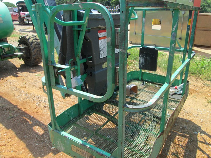 2015-jlg-600ajn-image-23