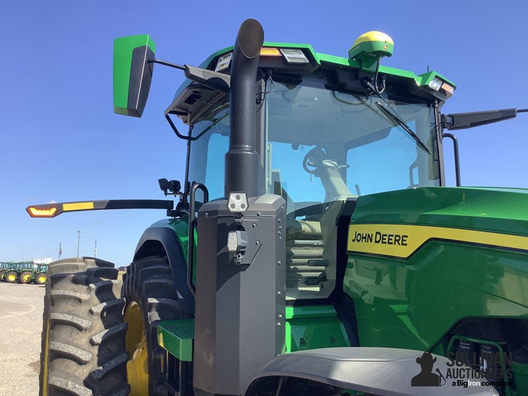 2023-john-deere-8r-250-image-12