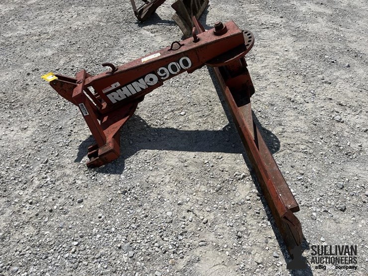 rhino-900-image-10