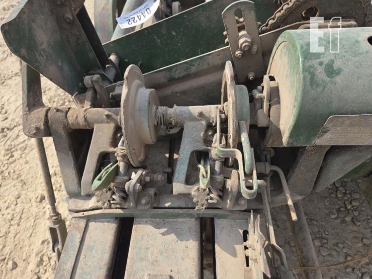 john-deere-14-image-6
