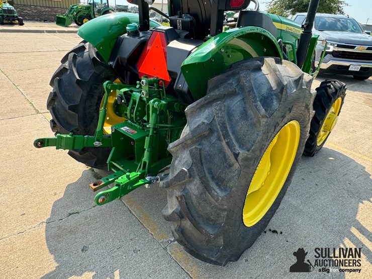 2022-john-deere-5065e-image-15