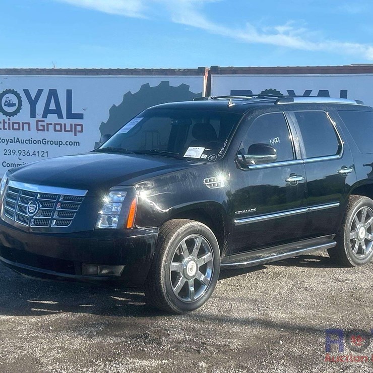 2013 CADILLAC ESCALADE