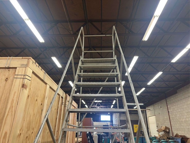 15-ft-steel-rolling-ladder-image-5
