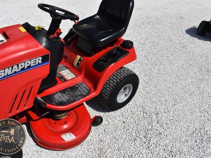 snapper-lt200-image-25
