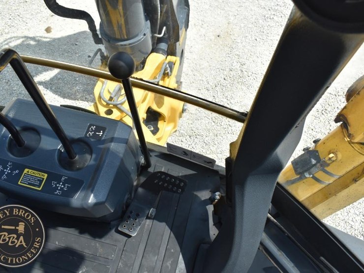 2018-deere-410l-37589-image-75