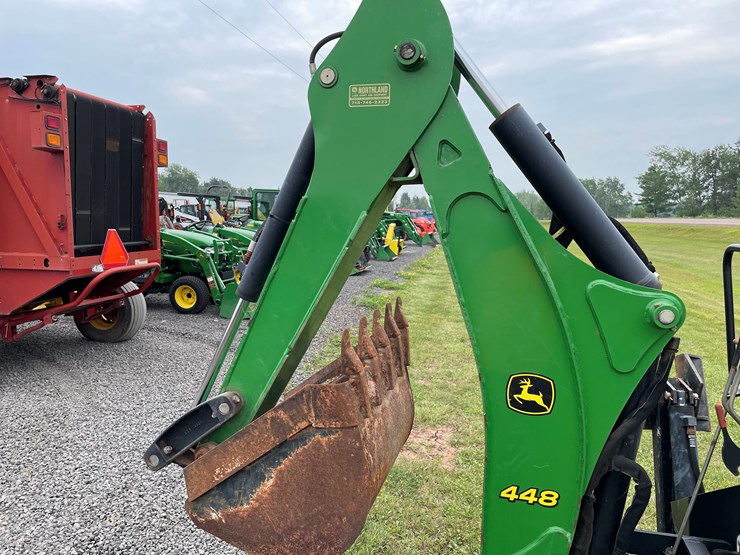 2011-john-deere-4120-image-24
