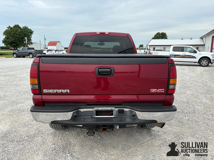 2004-gmc-sierra-2500hd-image-6