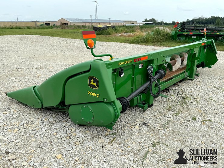 2018-john-deere-708c-image-5