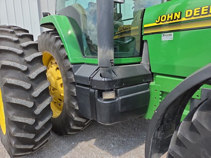 john-deere-8310-image-32