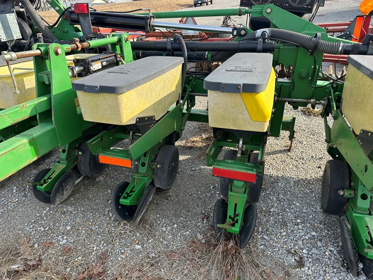 john-deere-1720-image-27
