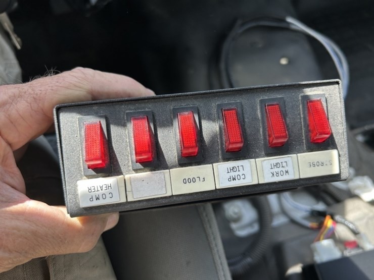 2016-ford-f350-sd-image-29