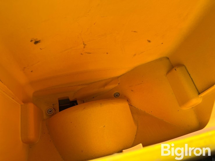 john-deere-1765-image-17