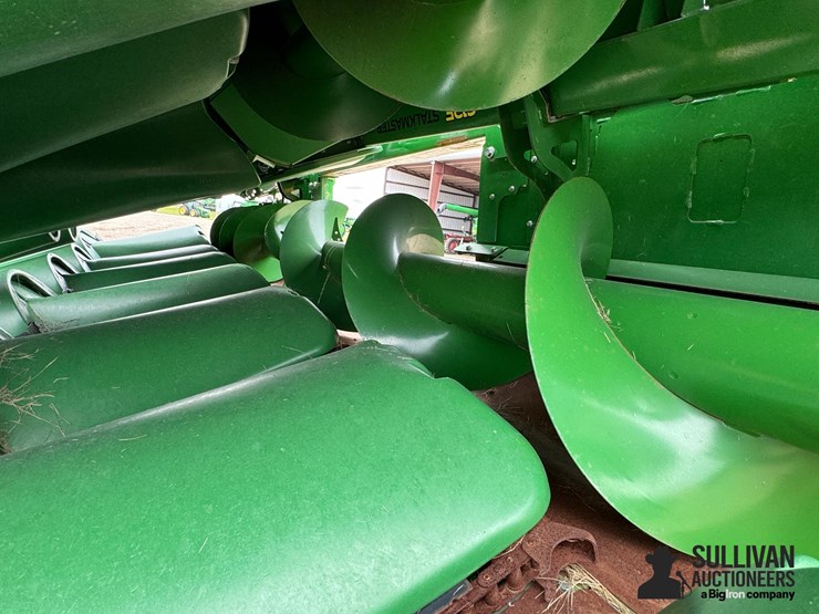 2023-john-deere-c12f-image-15