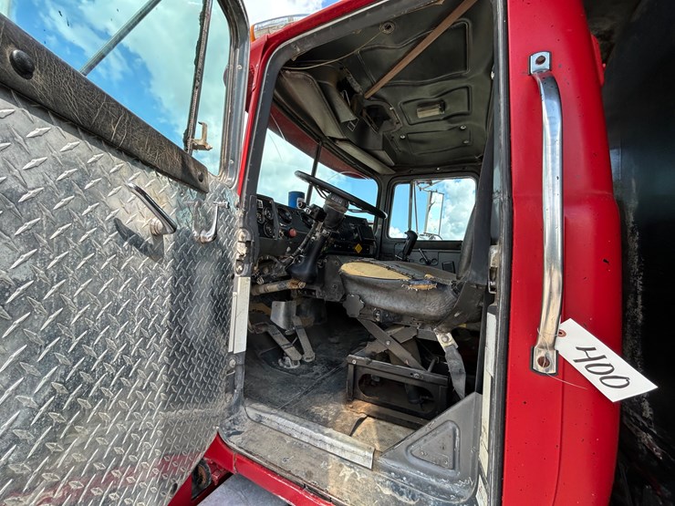1997-mack-rb688s-image-10