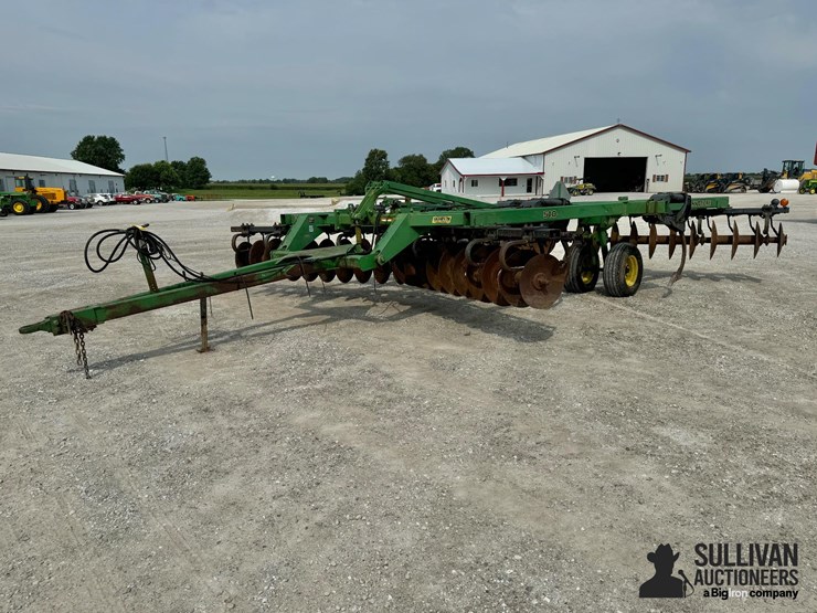john-deere-510-image-1