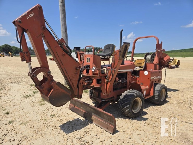 ditch-witch-5110-image-1