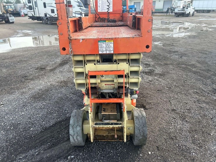 2015-jlg-2632es-image-7