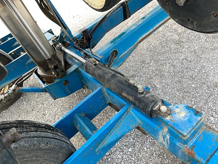 kinze-2600-image-30