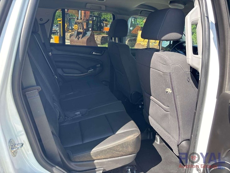 2019-chevrolet-tahoe-image-21