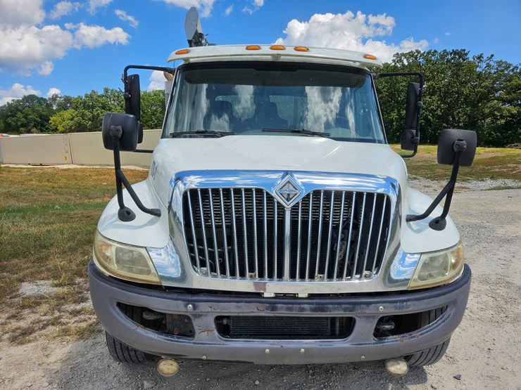 2008-international-durastar-4300-image-26