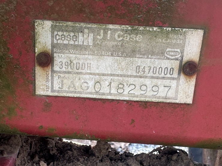 case-ih-3900-image-7