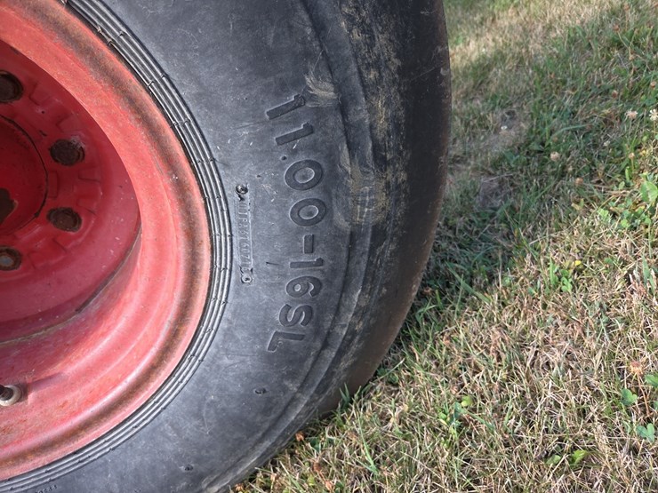 1976-ih-1466-tractor-image-8