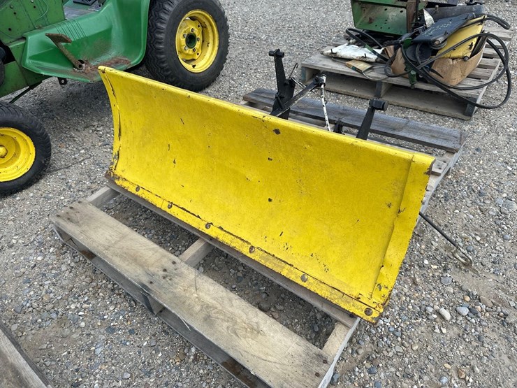john-deere-42-image-1