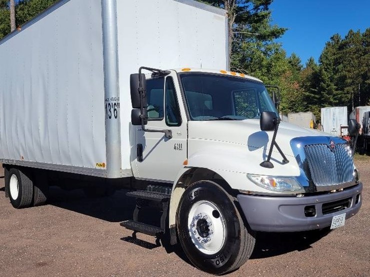 2007-international-durastar-4200-image-3