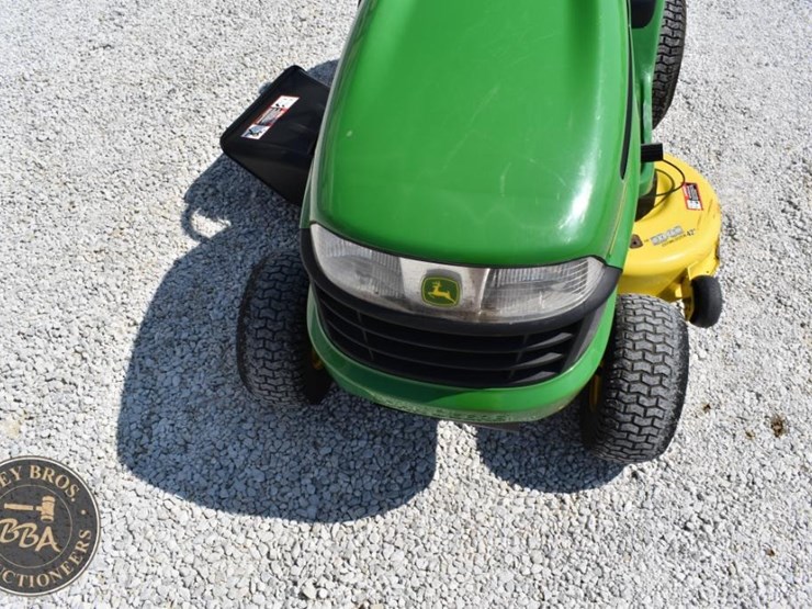 john-deere-102-image-22
