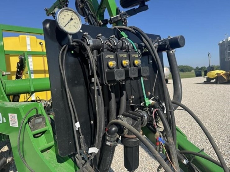 2018-farm-king-1460-image-9