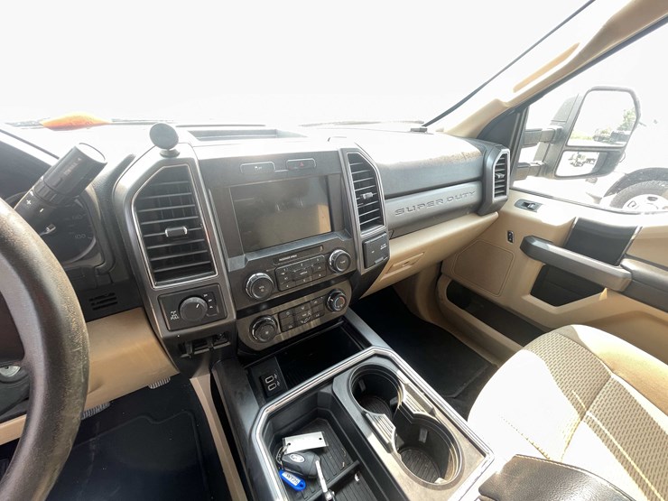 2019-ford-f350-xlt-image-41