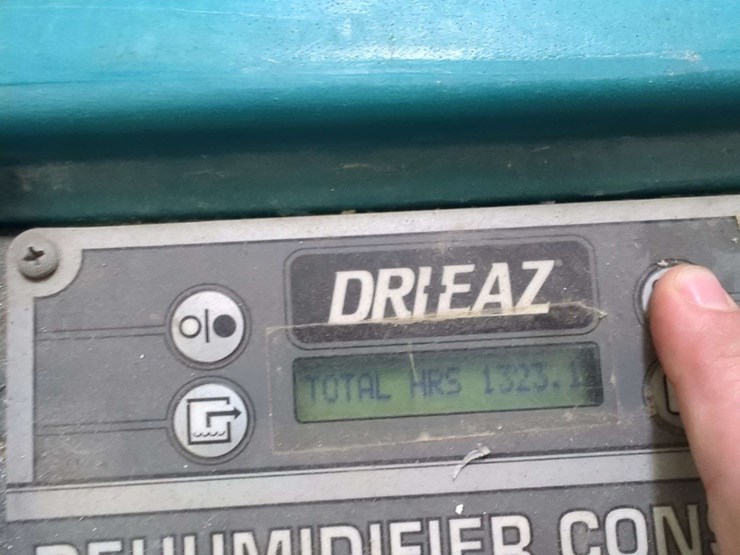 (1)-dri-eaz-evolution-lrg-dehumidifier-image-3