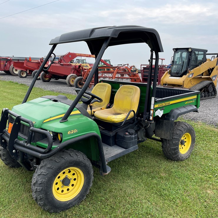 2010 JOHN DEERE 2010