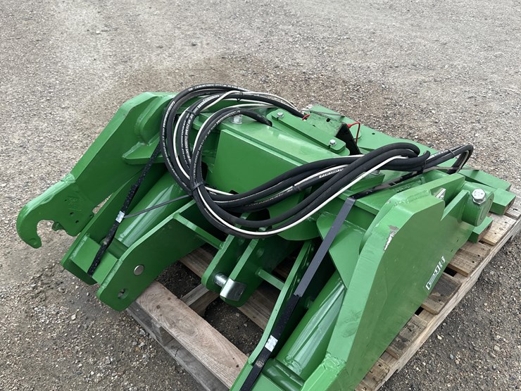 2023-john-deere-8295r-image-3