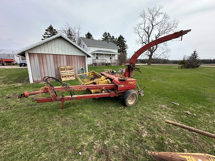 new-holland-790-image-7