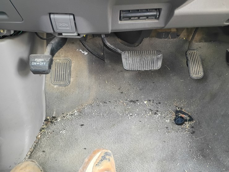 2002-toyota-tundra-image-46
