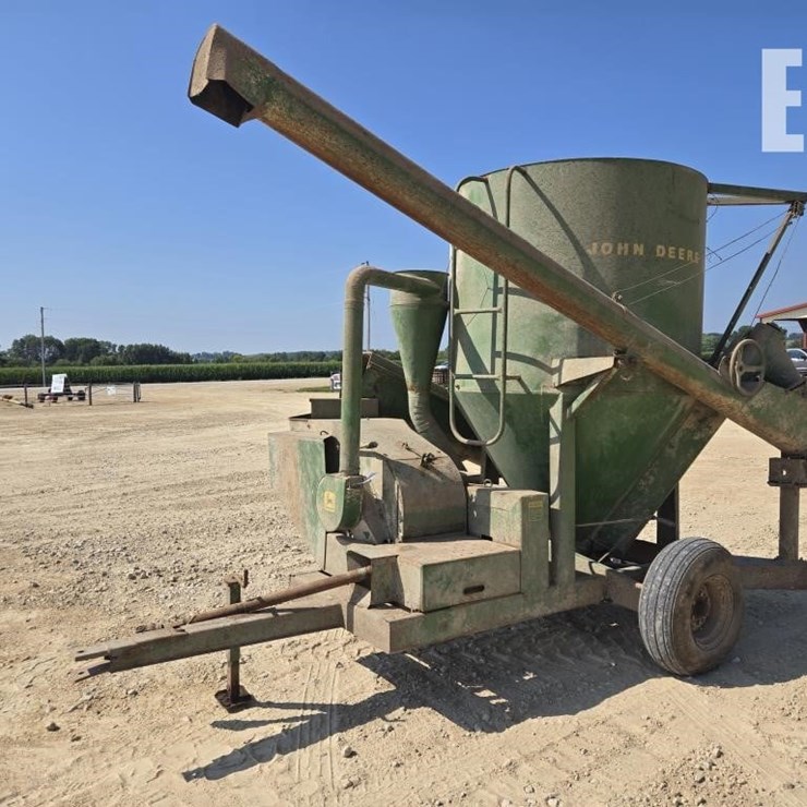 JOHN DEERE 400