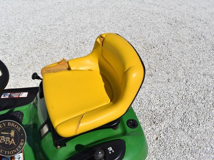 john-deere-102-image-15