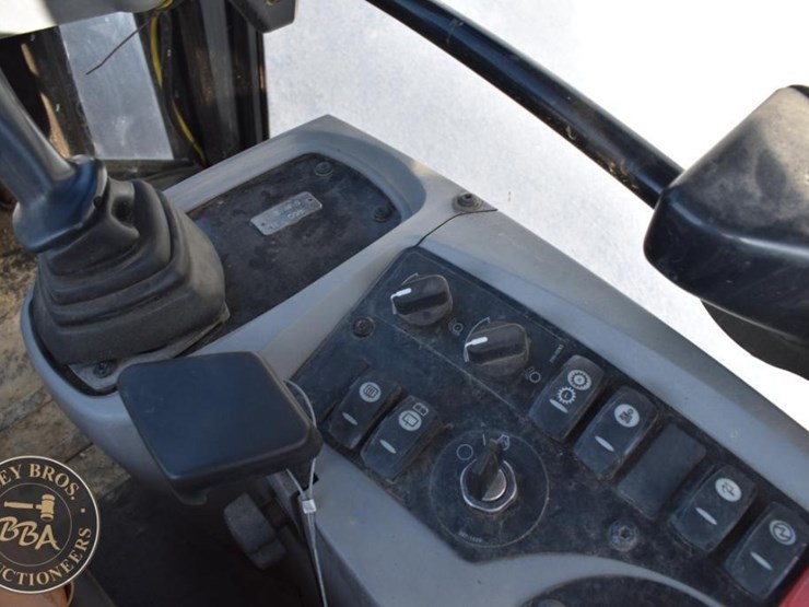 2011-caterpillar-908h-image-52