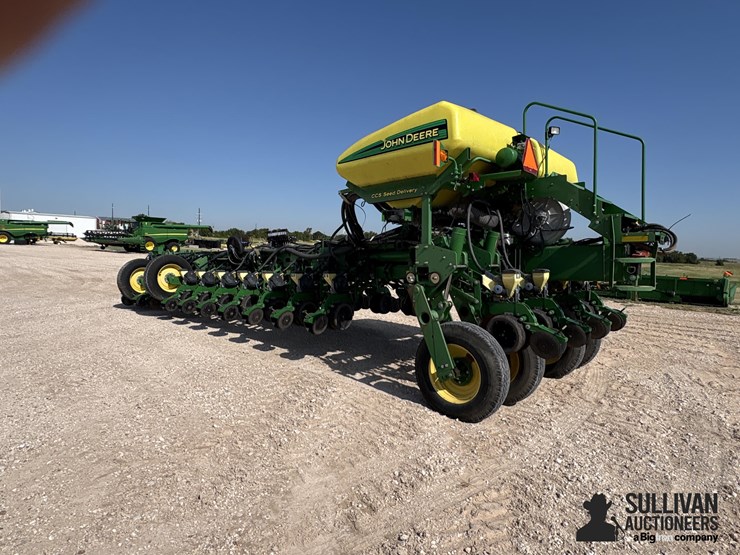 2012-john-deere-1770nt-image-7