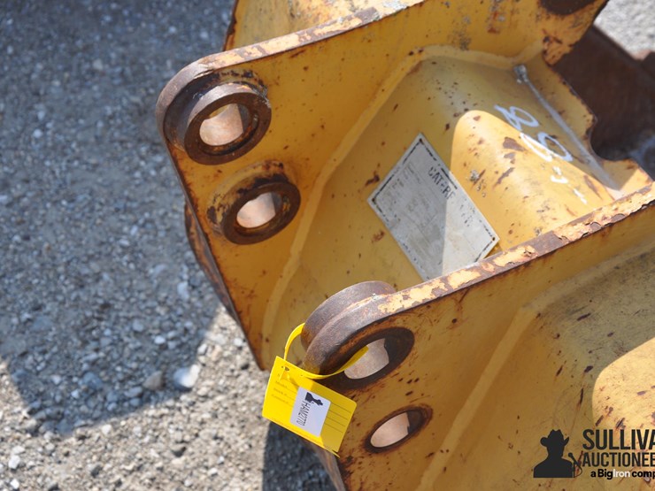 caterpillar-28-image-7