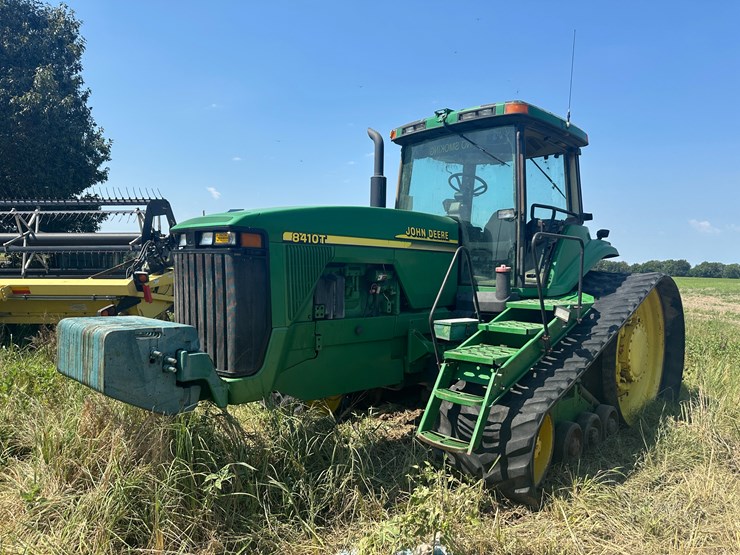 2000-john-deere-8410t-image-1