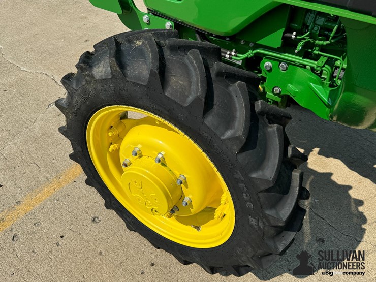 2022-john-deere-5065e-image-18
