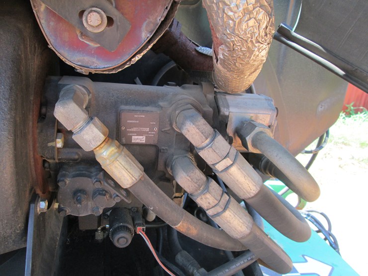 2015-jlg-600ajn-image-32