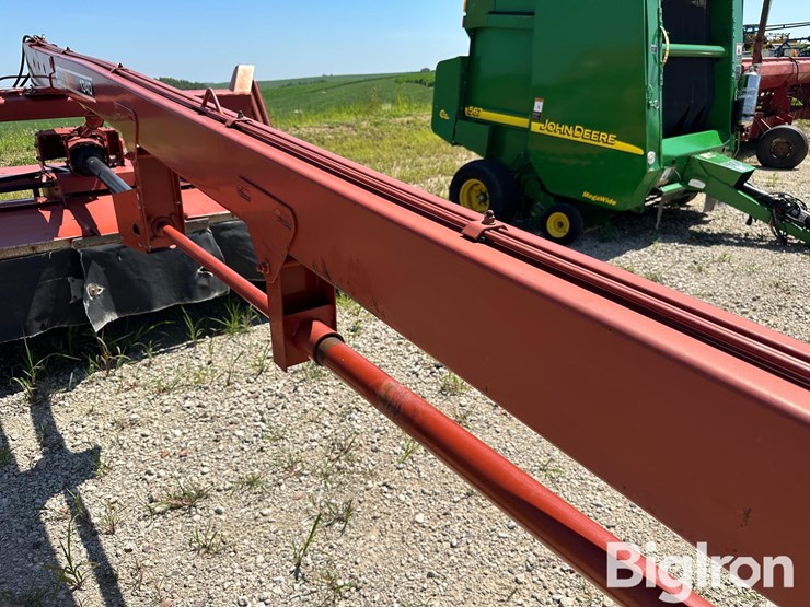 hesston-1340-image-16