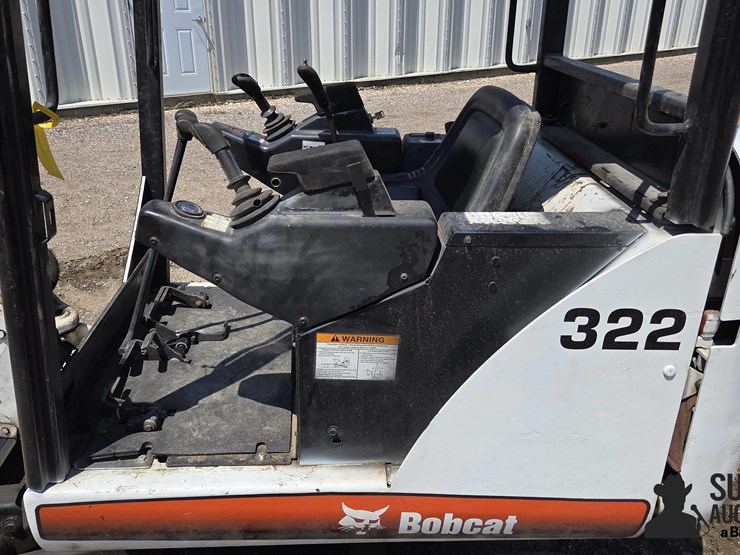 2001-bobcat-322d-image-12