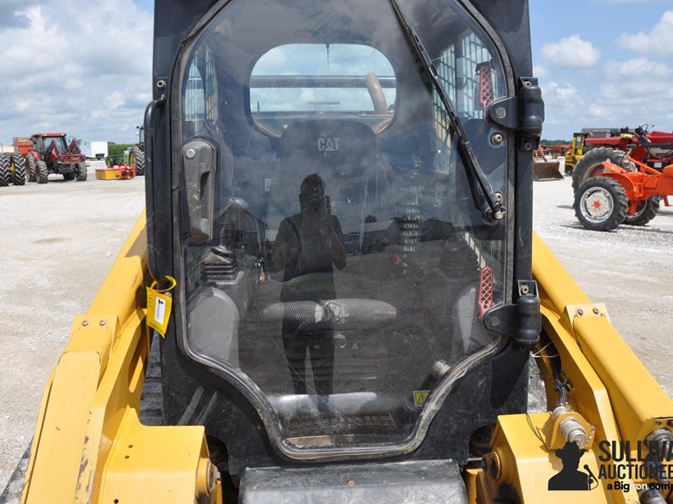 2021-caterpillar-299d3-image-14
