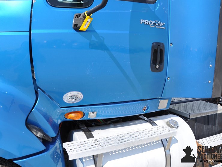 2011-international-prostar-image-15