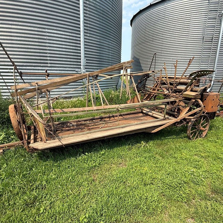 JOHN DEERE A